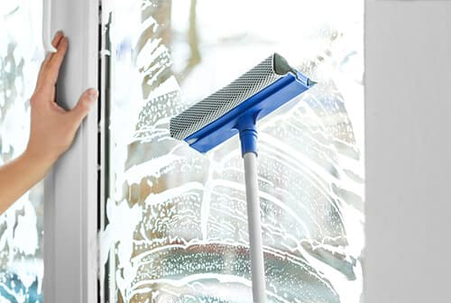 Hygiënische reiniging van kantoorhardware